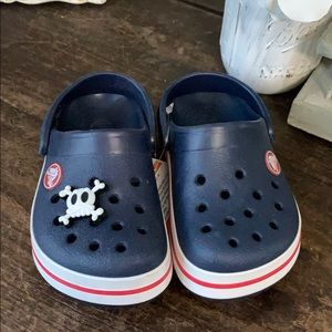 Boys crocs